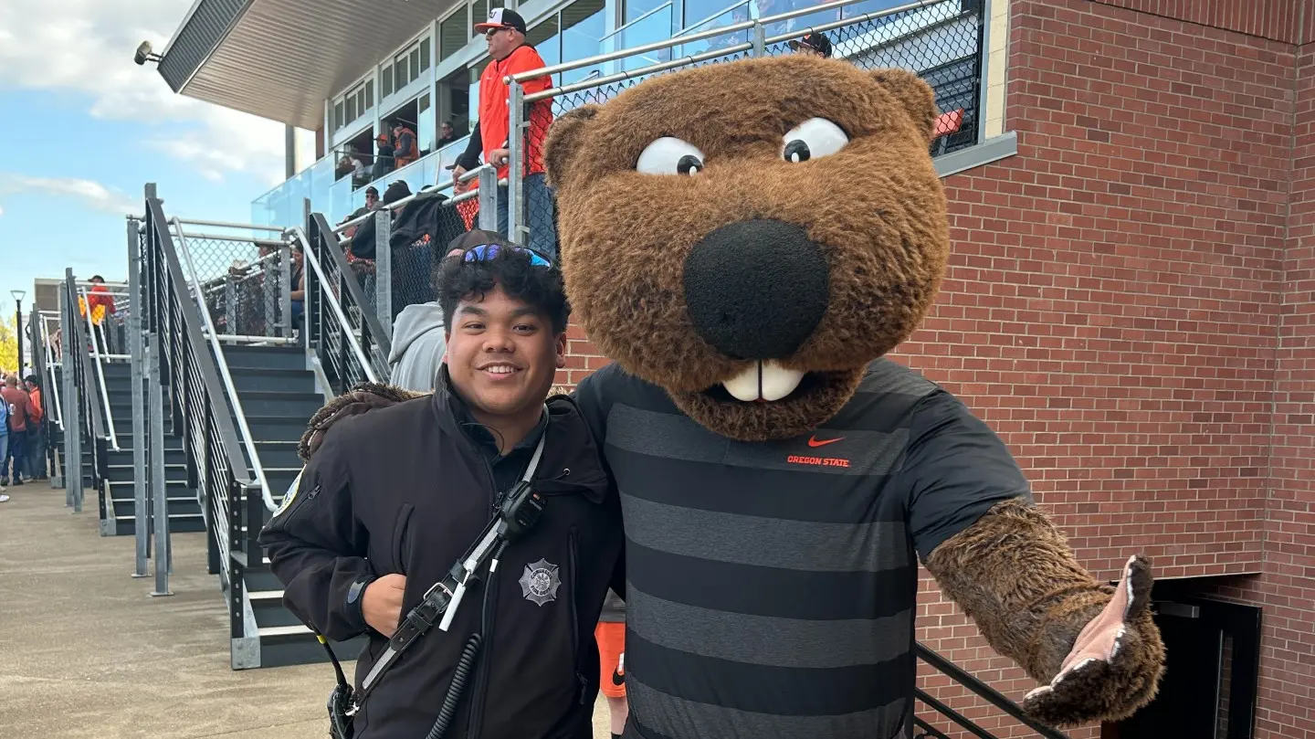 Nash Potts poses with Benny Beaver